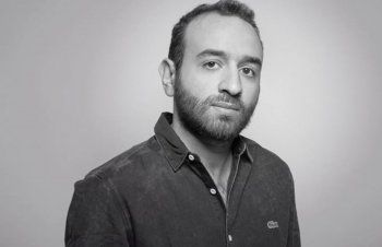 شاهد .. خاص - عمرو سلامة يكشف إذا كان سيطل عادل إمام في فيلم " شمس الزناتي " ومصير " ما وراء الطبيعة 2 "