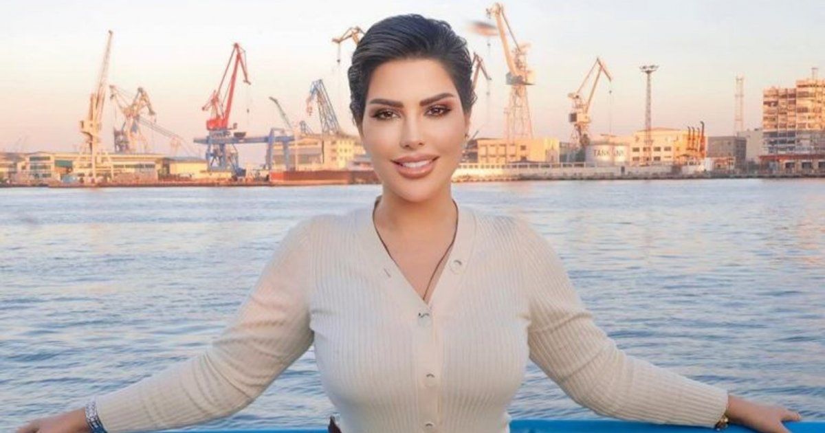 شاهد .. شمس الكويتية برفقة عدد من سكان بور سعيد وتعلق :"مدينة الوشوش الطيبة"-بالصور