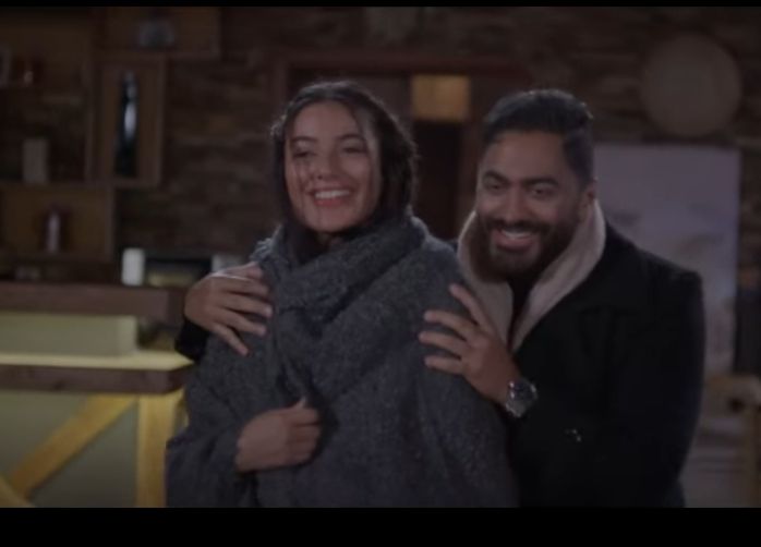 تامر حسني يغني ماوحشتكيش وثراء ترد : أبدا أبدا