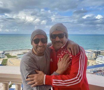 شاهد .. أحمد السقا يستعيد ذكريات فيلم " الجزيرة "مع باسم سمرة من كواليس مسلسل "العتاولة"