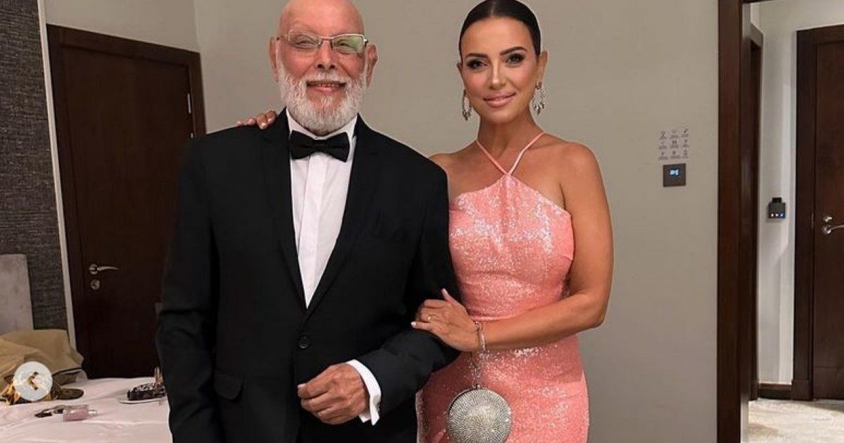 شاهد .. ريهام عبد الغفور بكلام مؤثر في الذكرى الأربعين لوفاة والدها: لسه مستنياك ترجع