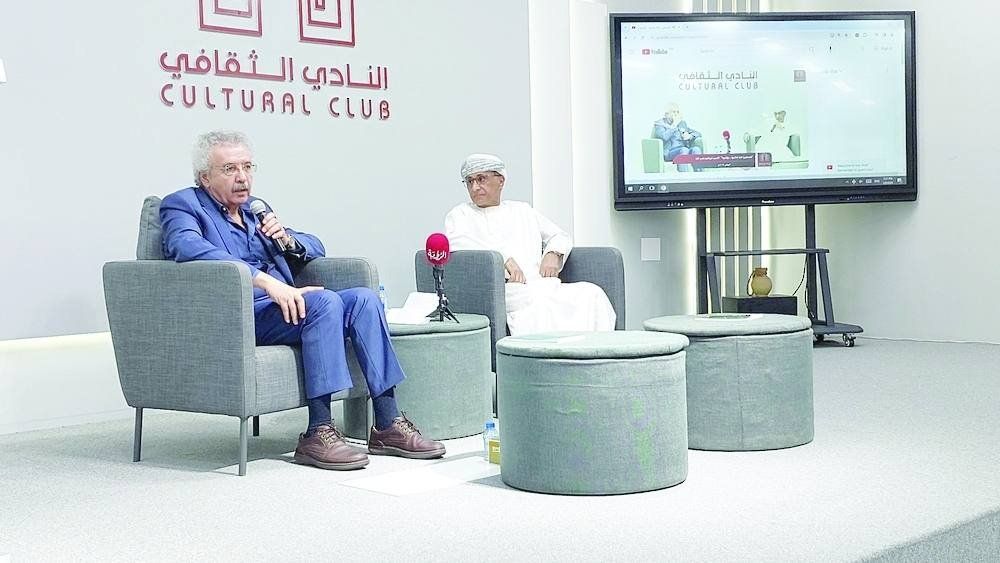 في جلسة ثقافية.. فلسطين كما كتبها إبراهيم نصر الله