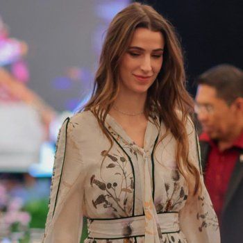 شاهد .. إطلالة مميزة للأميرة رجوة بأول زيارة رسمية لها إلى سنغافورة!