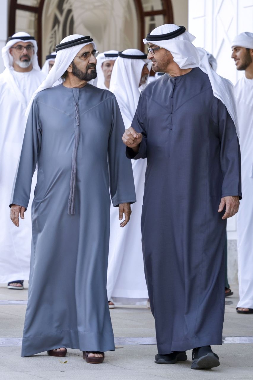 محمد بن زايد ومحمد بن راشد يبحثان شؤون المواطنين في قصر البحر بأبوظبي