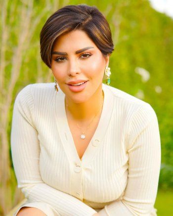 شاهد .. بكنزة مفتوحة.. شمس الكويتية تثير الجدل مجدداً بإطلالتها والجمهور يعلق - بالصور