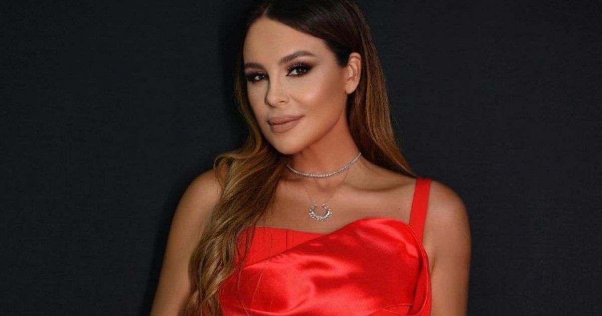 شاهد .. بالفيديو- مفاجأة مميزة من كارول سماحة لمعجبيها مع بداية العام الجيديد..إليكم التفاصيل