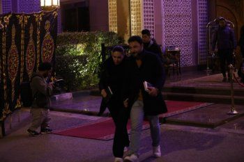 شاهد .. أنغام وهند صبري وكارول سماحة وكندة علوش وغيرهن في عزاء والدة لطيفة في مصر