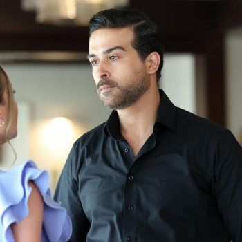 شاهد .. محمود نصر يطل عى الجمهور بلوك كختلف للغاية.. والجمهور: "لي عامل بحالك هيك"؟