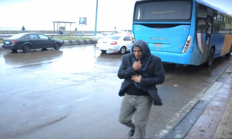 برودة وأمطار غزيرة.. بيان هام من الأرصاد بشأن طقس الأحد