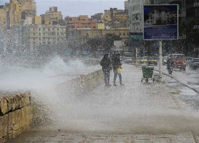 أخبار مصر | ذروة نوة الفيضة الكبرى.. الأرصاد تحذر من طقس الساعات المقبلة والأمطار الشديدة