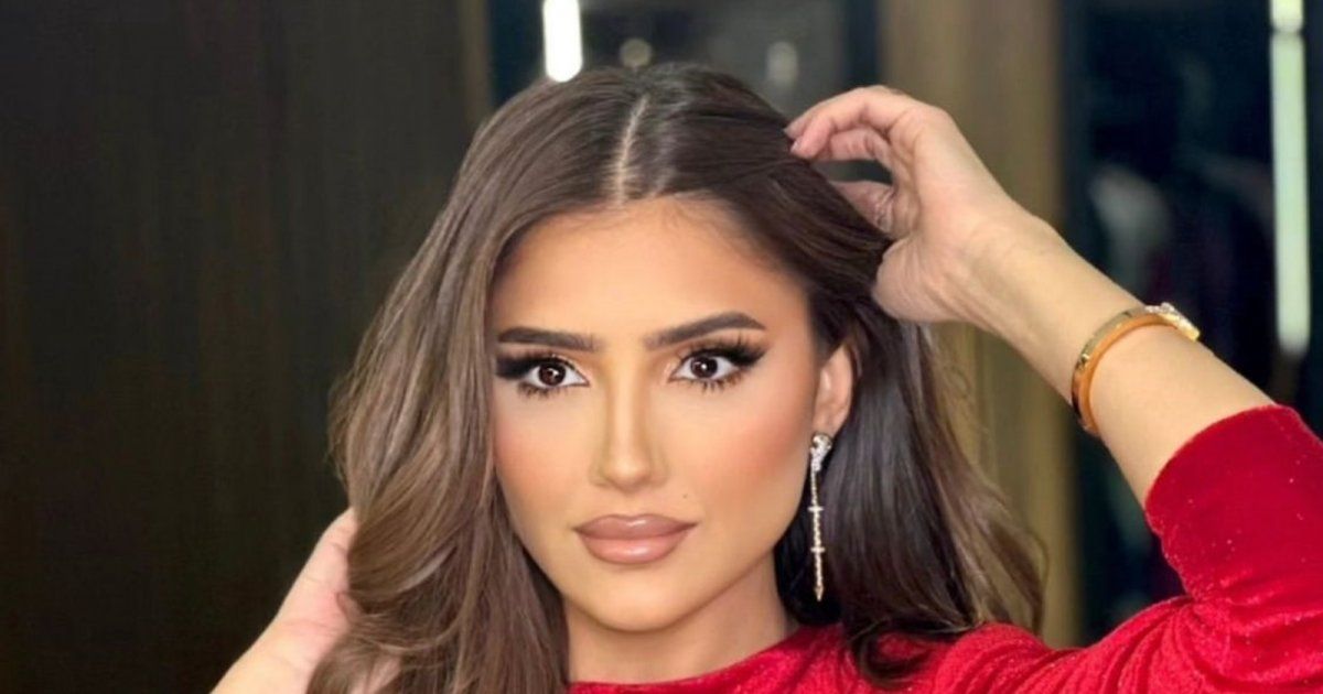 شاهد .. إطلالة أنيقة للغاية لـ مي عمر في حفل خطوبة ريم سامي.. شاهدوا جمالها