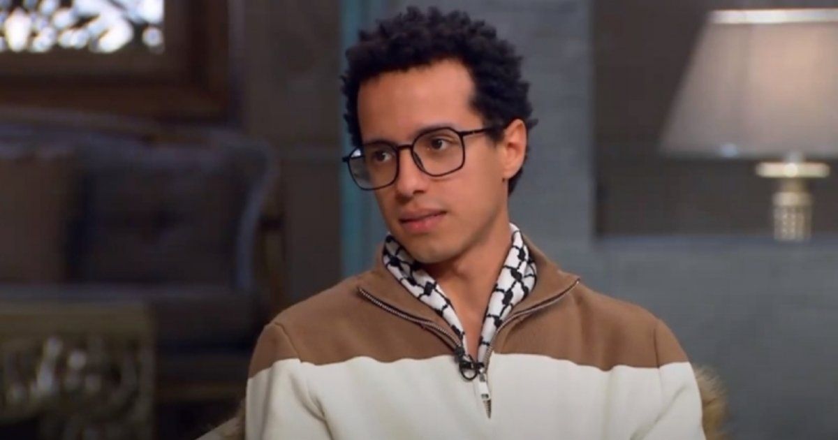 شاهد .. طه دسوقي يكشف: "تقديم المصاب بالتوحد بصورة خاطئة كان أكبر مخاوفي في حالة خاصة"