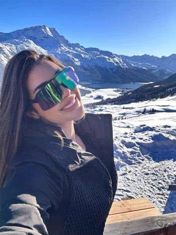 شاهد .. ياسمين صبري تبهر المتابعين بإطلالاتها على الثلج