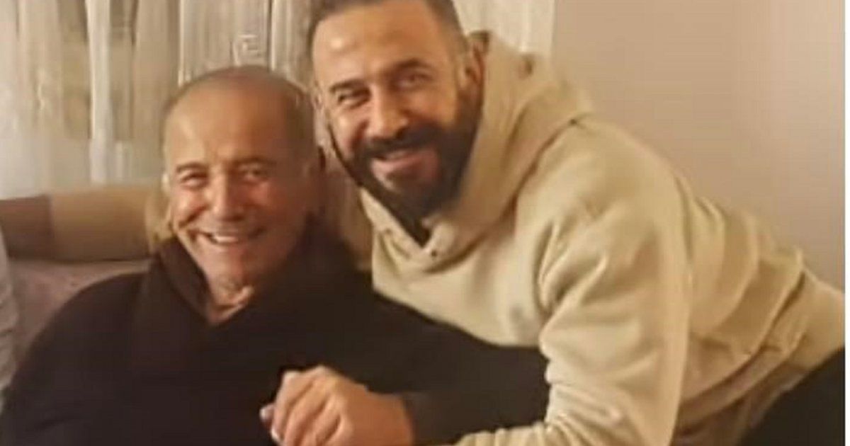 شاهد .. بكلمات من الأسى..قصي خولي ينعى والده ويودعه بعد رحيله منذ قليل