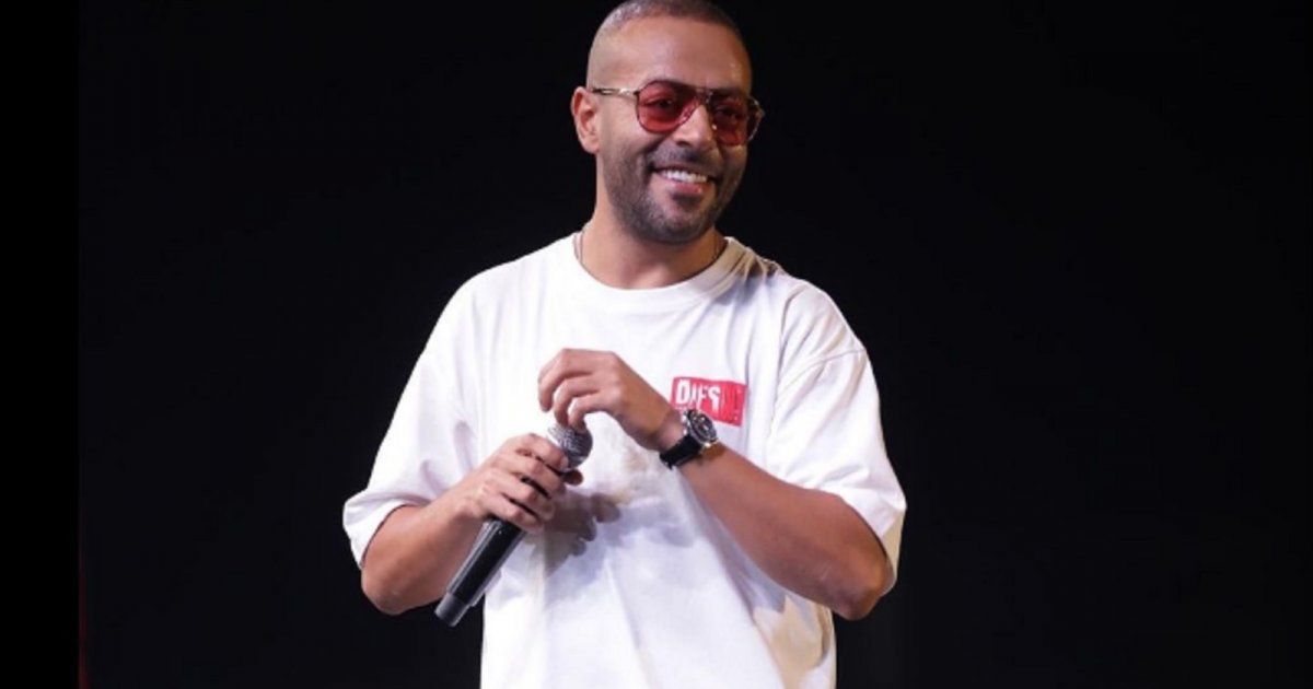 شاهد .. تامر عاشور يقترب من كسر الـ 3 مليون مشاهدة في 5 أيام على طرحه "هيجيلي موجوع"