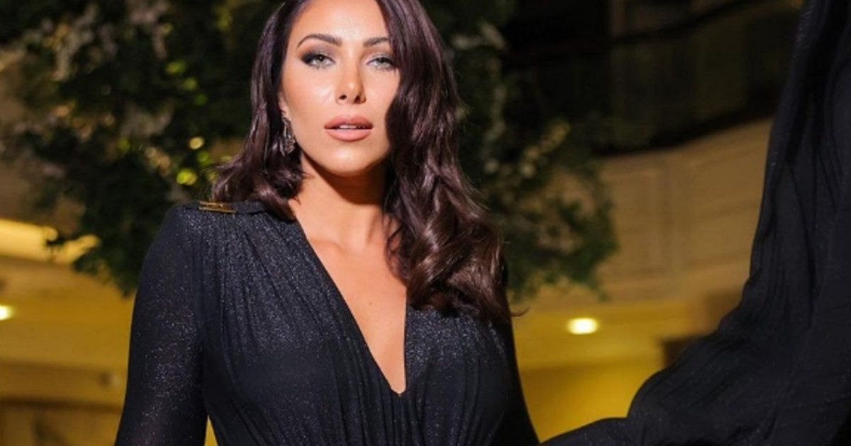 شاهد .. بالصور- تحت عنوان الاناقة والأنوثة..دانييلا رحمة بلوك شيك وجمال لا يوصف