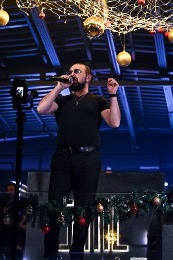 شاهد .. وديع مراد يحصد نجاحاً كبيراً في أول حفل له في مصر