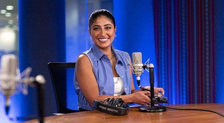 شجون الهاجري تتحدث عن معاناتها لأنها يتيمة