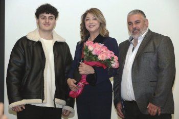 شاهد .. خاص - ريتا نجيم الرومي مكرمة من The Women’s League في الجامعة الأميركية .. حكاية عشق وتحديات وإنجازات