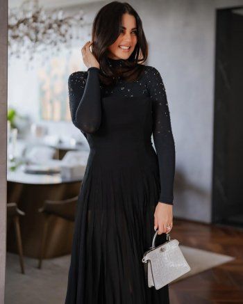 شاهد .. بالصور- سعر خيالي لحقيبة يد درة التونسية..و إطلالتها تضج بالأناقة