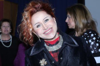 شاهد .. خاص - ريتا نجيم الرومي مكرمة من The Women’s League في الجامعة الأميركية .. حكاية عشق وتحديات وإنجازات