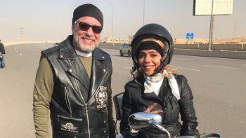 شاهد .. بالصور- شريف منير في جولة على الدراجة النارية مع أصدقائه الدراجين