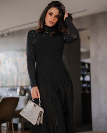 شاهد .. بالصور- سعر خيالي لحقيبة يد درة التونسية..و إطلالتها تضج بالأناقة