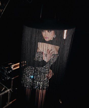 شاهد .. بالصور- إليكم سعر فستان هيفا وهبي اللامع من كليب أغنيتها "وصلتلها"