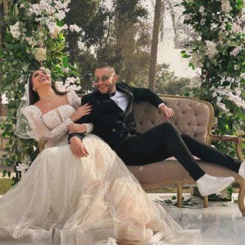 شاهد .. أحمد الفيشاوي يثير الجدل برفقة مي سليم بثوب الزفاف ويعلق :"متزوجان حديثاً"-بالصور