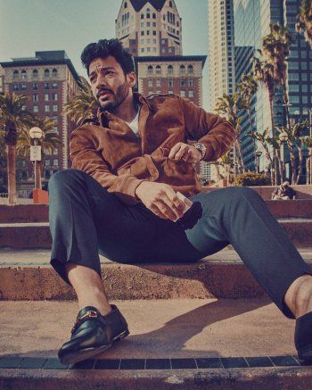 شاهد .. خاص - أحمد المواس : " لذلك أطمح للمشاركة بالأعمال العربية رغم وصولي إلى هوليوود .. وفخور بما قاله لي بيرس بروسنان "