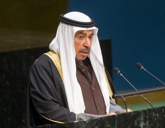 منح «وسام الريادة» العربي للأديب الكويتي الراحل عبد العزيز البابطين