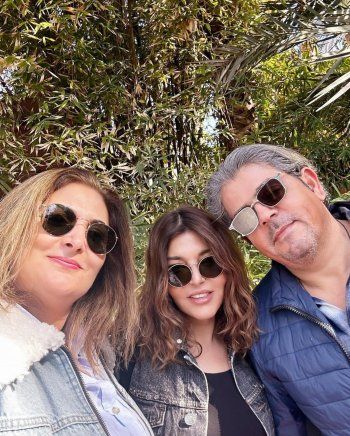 شاهد .. بالصور- بأجواء عائلية..سميرة سعيد تستمتع بعطلتها في مراكش مع أسرتها