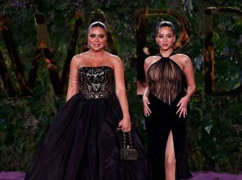 شاهد .. فستان إبنة رانيا يوسف يثير الجدل.. هل هو فعلاً شفاف ؟ - بالصورة