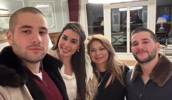 شاهد .. بالصور- عائلة ياسمين صبري تحتفل بعيد ميلادها