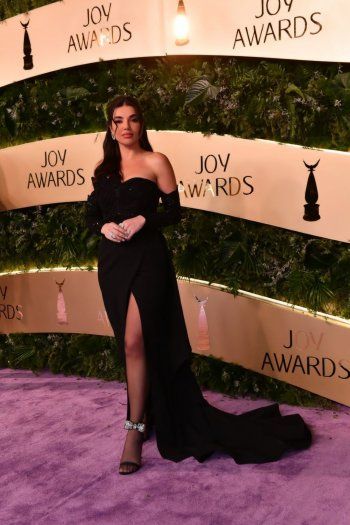 شاهد .. ليال الإختيار تتألق بحضورها في حفل جوائز " Joy Awards 2024 " بفستان من تصميم نور فتح الله