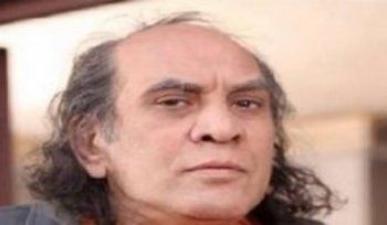 شاهد .. ممثل مصري شهير يفجع بوفاة والده