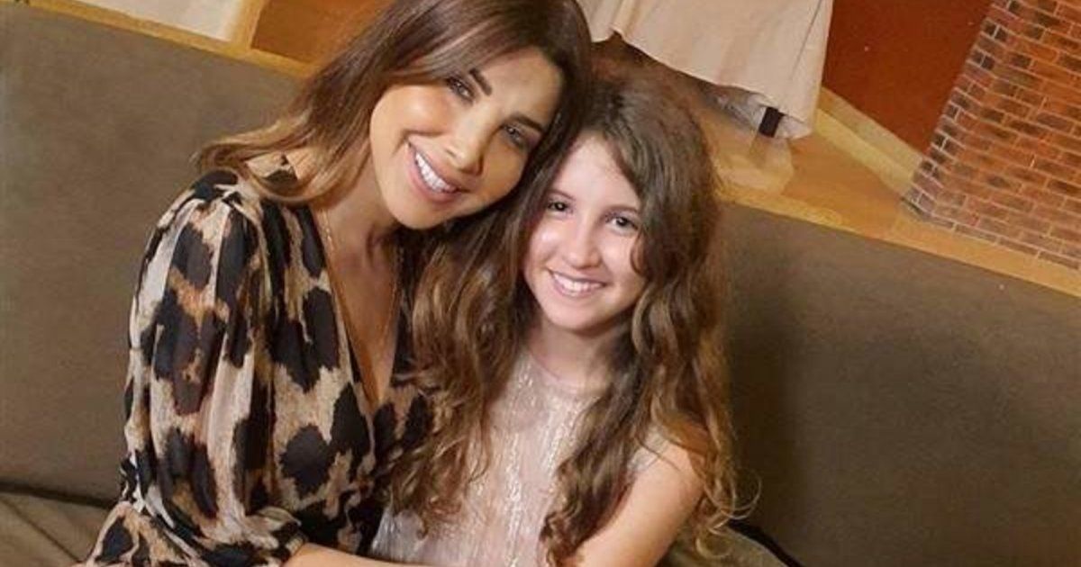 شاهد .. فيديو عفوي لإبنة نانسي عجرم الكبرى "ميلا" يحصد مشاهدات عالية.. كبرت وأصبحت شابة جميلة