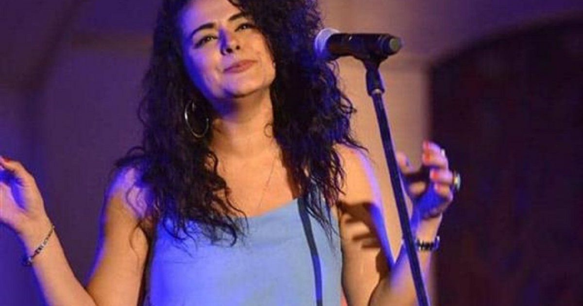 شاهد .. بالفيديو - دينا الوديدي تطلق أحدث أغانيها بعنوان "بندهلك"