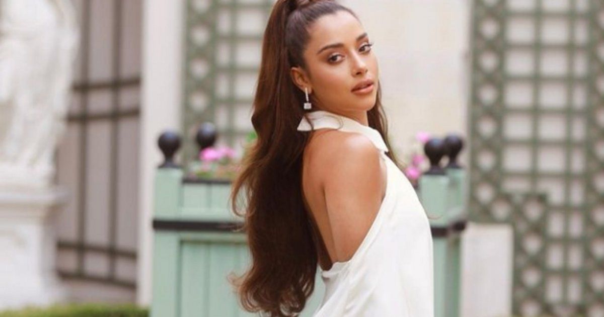 شاهد .. إطلالة بلقيس باهظة الثمن تبهر الجمهور..إليكم كم بلغ سعر فستانها