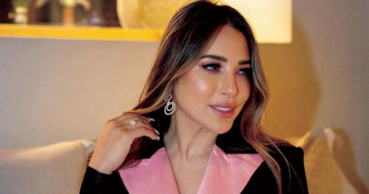 شاهد .. ساندي تطرح أغنيتها الجديدة .. وهذا ما قاله عزيز الشافعي