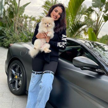 شاهد .. بالصور- سروال درة التونسية يضعها بموقف محرج..فما القصة!