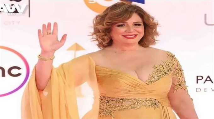 اتفرج .. إلهام شاهين تشعل السوشيال ميديا بظهور لا يتوقع