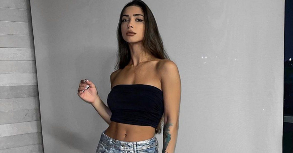 شاهد .. تحت عنوان الانوثة والجمال.. تيا ديب إبنة نوال الزغبي تتالق بلوك رائع- بالصورة