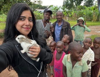 شاهد .. أحلام تنعى حمدة تريم الشامسي بكلمات مؤثرة