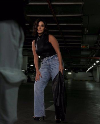 شاهد .. ديانا حداد بإطلالة مختلفة عن المعتاد .. وهذا ما ارتدته