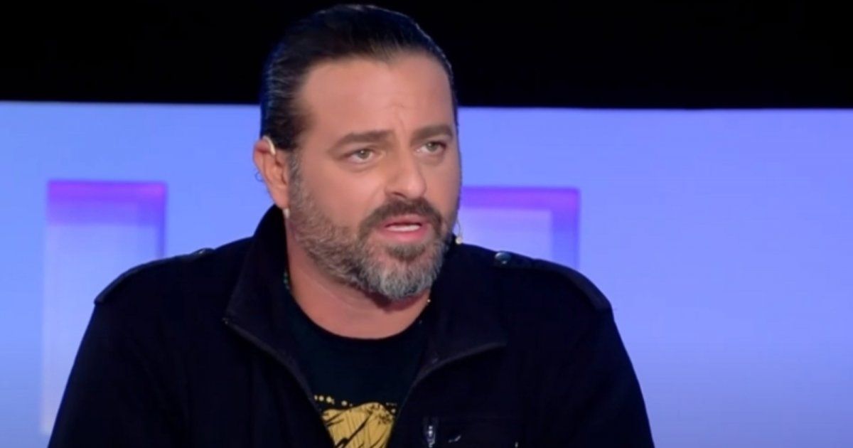 شاهد .. يوسف الخال يتحدث عن والده.. هذا فارق العمر الكبير بينهما وتعرض لأزمة يوم ولادته