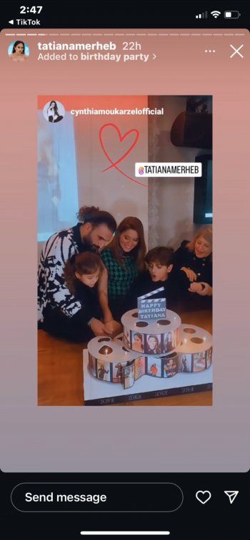 شاهد .. بطلة الخائن تحتفل بعيد ميلادها.. وقبلة حميمة تجمعها بزوجها