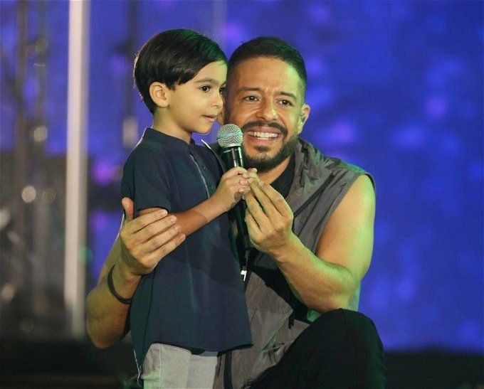 أخبار مصر | صورة ابنة محمد حماقي.. ظهرت لأول مرة وخطفت قلوب المتابعين