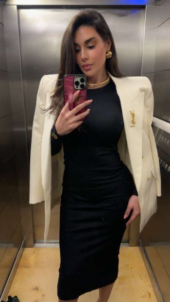 شاهد .. ياسمين صبري تضج أنوثة بفستان أسود ضيق