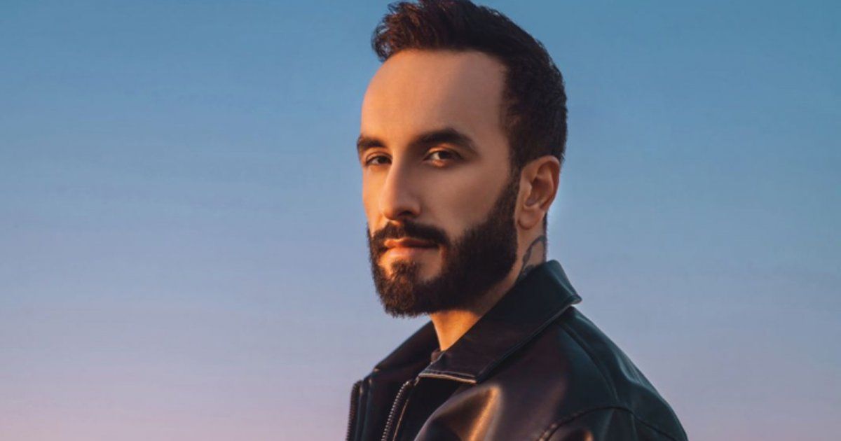 شاهد .. عظيم يطفئ شمعة عيد ميلاده الثلاثين وحيدًا في إسطنبول .. وهذه التفاصيل